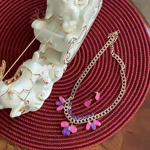 Necklace & earring set pink purple gold stud earrings pretty set - Picture 4 of 10